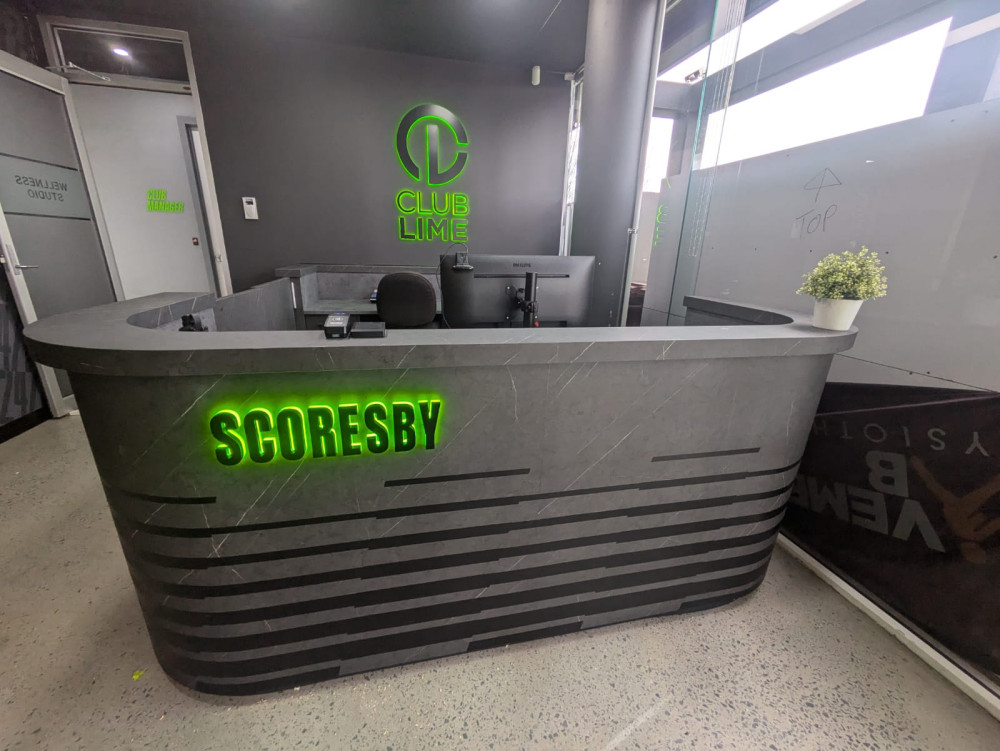 MM_Signage's tweet photo. External and internal signage - CLUB LIME, Scoresby, VIC #branding #signage #internalsignage #gym #standout #green https://t.co/HrpdjDzIGO