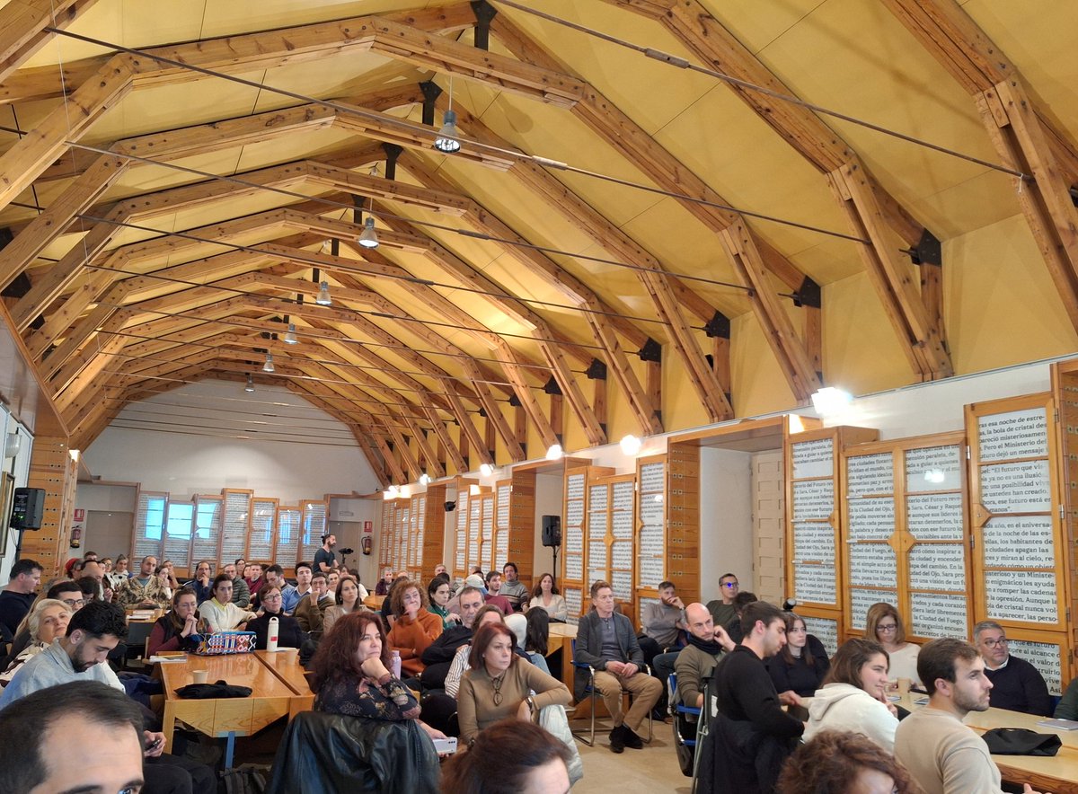 CrisTapRos's tweet image. Comienza en un entorno espectacular - la Real Fábrica de Cristales - #FuturLAB, el evento de emprendimiento joven y emprendimiento rural organizado por @ybspain que subvencionamos desde @eoi gracias a los fondos #NextGenerationEU #PlanDeRecuperación