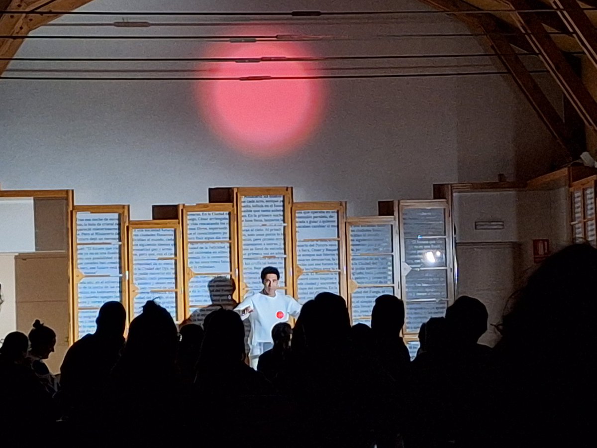 CrisTapRos's tweet image. Comienza en un entorno espectacular - la Real Fábrica de Cristales - #FuturLAB, el evento de emprendimiento joven y emprendimiento rural organizado por @ybspain que subvencionamos desde @eoi gracias a los fondos #NextGenerationEU #PlanDeRecuperación