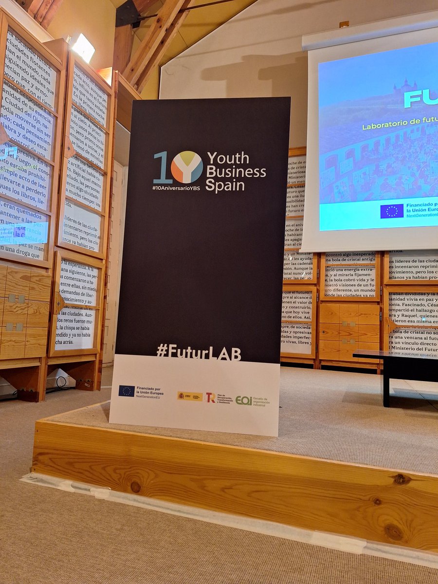 CrisTapRos's tweet image. Comienza en un entorno espectacular - la Real Fábrica de Cristales - #FuturLAB, el evento de emprendimiento joven y emprendimiento rural organizado por @ybspain que subvencionamos desde @eoi gracias a los fondos #NextGenerationEU #PlanDeRecuperación