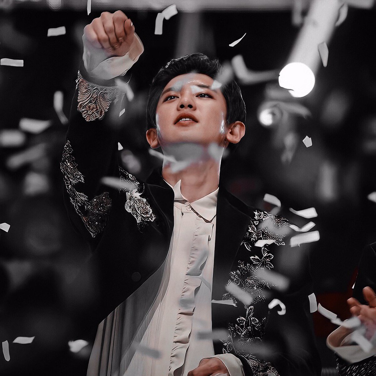 ~Happy birthday~
i love you~𔘓

#OurCloverLoeyDay
#HappyChanyeolDay
<a href="/weareoneEXO/">EXO</a>