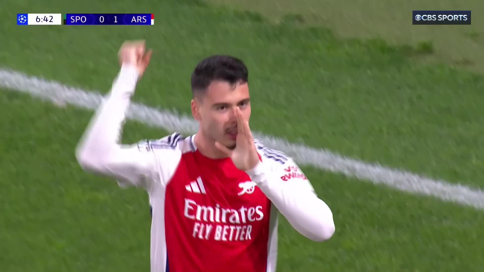 Arsenal are off to a quick start as Gabriel Martinelli slots home ⚡