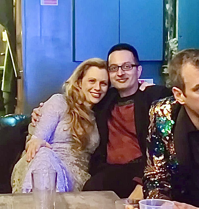 anilkchander's tweet photo. Love this photo of me with @RebeccaEAI1307 at the Starman Pub after the London premiere of the Voyager Documentary. ☺️❤️ #ToTheJourney #VoyDoc #StarTrekVoyager

📸 by @torri012_ https://t.co/SLJdVH3KCY