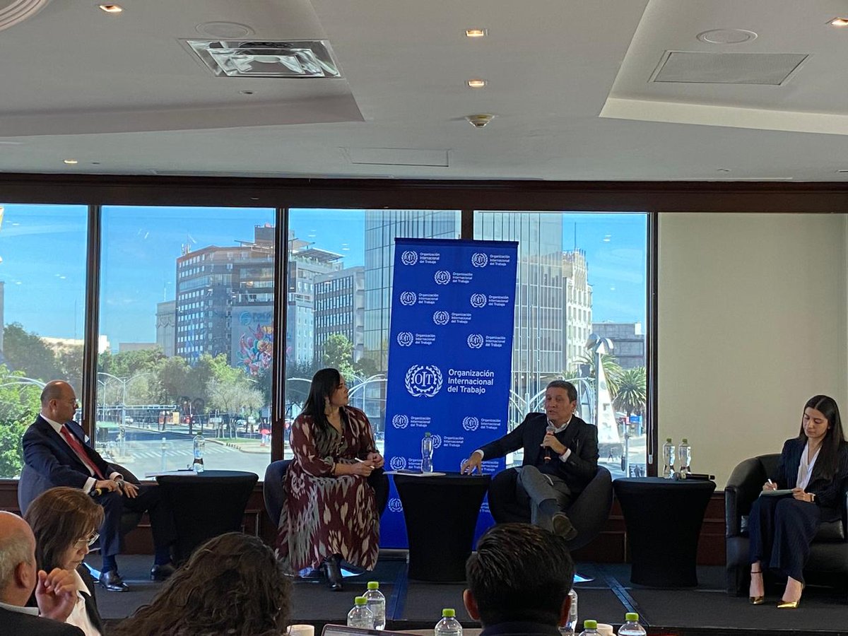 Camimex_Oficial's tweet photo. El día de hoy CAMIMEX, en conjunto con @GMexico_oficial e @IndPenoles, estuvo presente en un panel de @CONCAMIN y la @OITMexico para analizar las mejores prácticas para prevenir y erradicar el trabajo forzoso. Este es un tema clave para garantizar dignidad y equidad para todos. https://t.co/hN3Hsbw4om