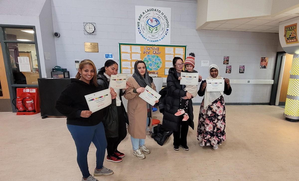MrsLLuke's tweet photo. Today, our parents received their certificates for completing the ESOL Play Programme. Thanks again to Amanda Clark for supporting the sessions @EAL @FLTGlasgow @glasgowlife. Thank you Mrs Farooq for sharing @StMonicaMilton https://t.co/U4gy7KYgbI