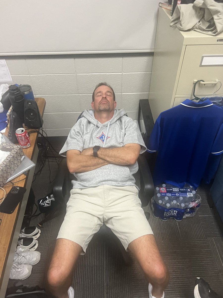 Greg Brown tweet media