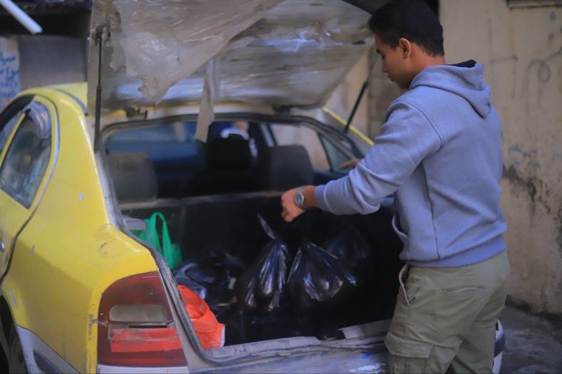 The harsh winter is hitting displaced families in Gaza and our friend Saif <a href="/Saifelhendi/">Saif</a> in Northern Gaza Strip wants to help to get winter clothes &amp; blankets for the children and families so please take the time to help him! Goal: $2000

Donate here: paypal.me/alicehenryli (❄️)