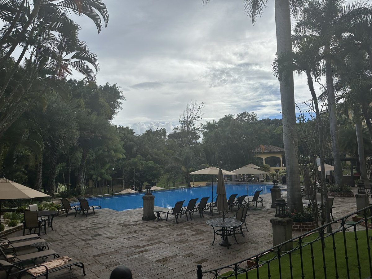 GatorMAB's tweet image. Listening to the Solo Pod poolside in Costa Rica. #TeamVacation