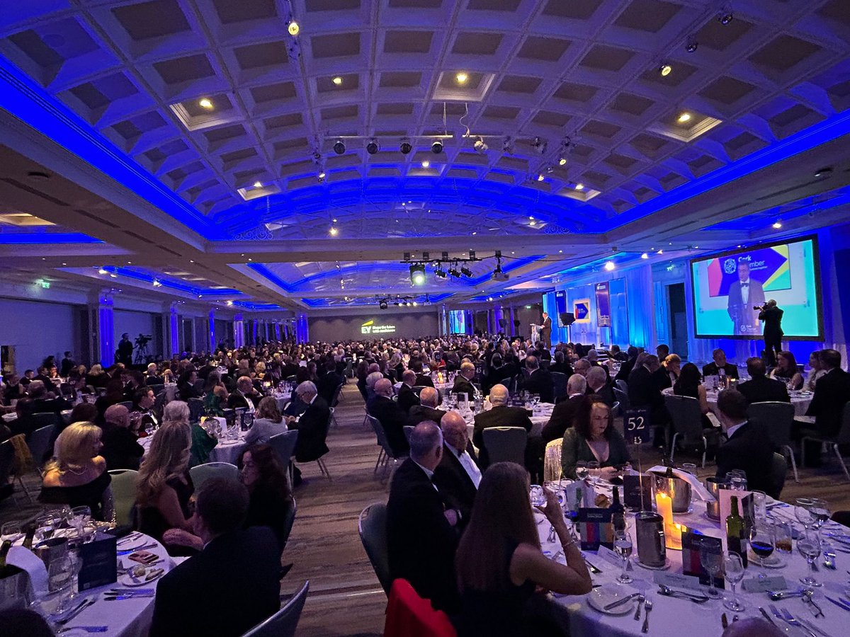 CorkChamber's tweet photo. And we’re off! Our MVP of the mic, @jacquihurley, kicks things off with a warm welcome 🎤 

First up, our sponsor, Frank O'Keeffe, Managing Partner, @EY_Ireland🤝#CCDD24 https://t.co/UwuB9IldNM