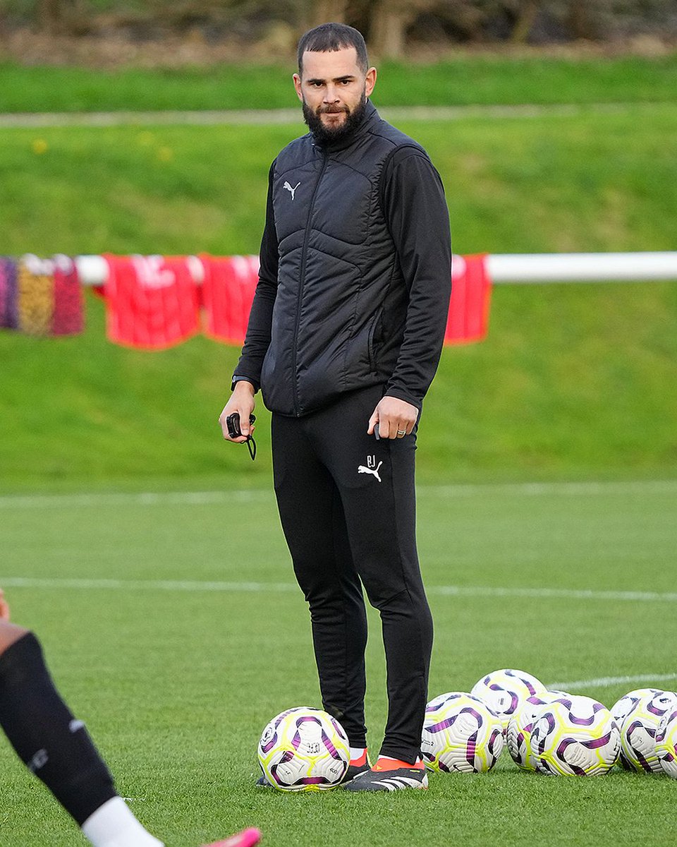 Congratulations to our Under-17s, led by Bradley Johnson, on their progression to the next stage of the Under-17 Premier League Cup! 👏

Wins over Aston Villa (7-2) and Leicester City (4-2) were backed up with a thrilling 4-4 draw against Wolverhampton Wanderers earlier today to