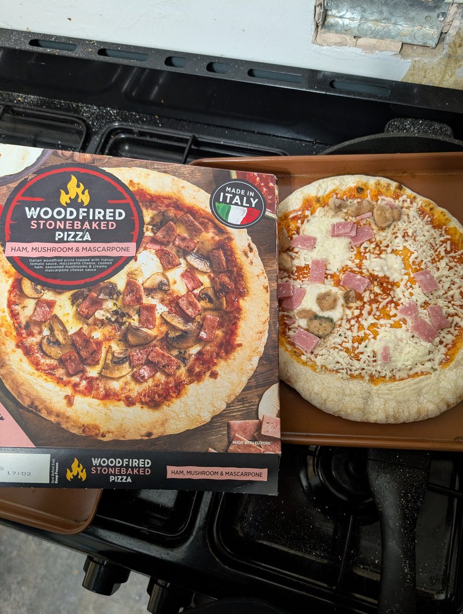 SirCHUCKY's tweet photo. @homebargains, what I was expecting Vs what I got. I don't actually think it has a whole mushroom on the thing. https://t.co/SBsAxMIFlb
