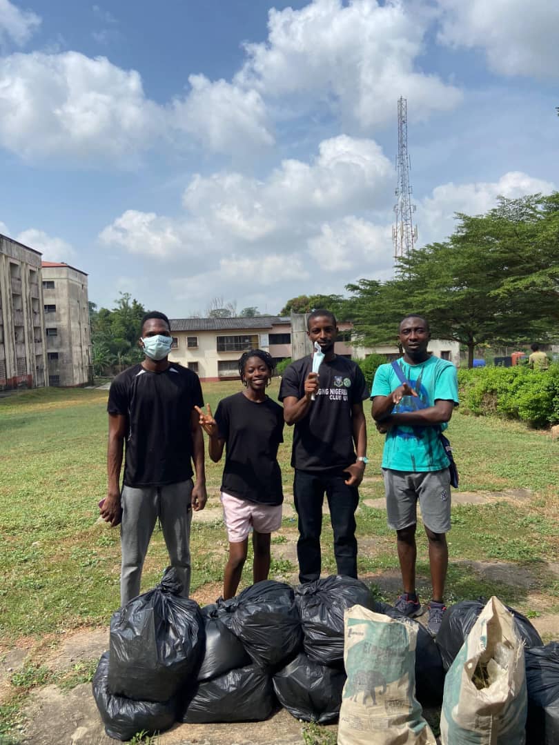 ploggingnigeria's tweet photo. We had PES 48 at our UI Community in partnership with Queen India Hall in the University of Ibadan last Saturday.
We succeeded in cleaning up the Hall of residence, gathering 11 waste bags in about 2 hours.
#PloggingNigeria
#WeKeepFitToKeepClean
#FitPeopleInCleanCommunities https://t.co/t9QaeZ9uMp