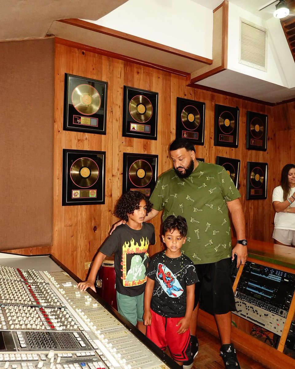 BLESSED EARTHSTRONG <a href="/djkhaled/">DJ KHALED</a> 🙏