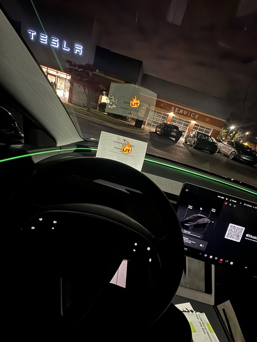 4VNDomo's tweet photo. NEW CRIB NEW WHIP 2024 AINT BEEN NUN BUT GREAT https://t.co/cAEFwPxPoV