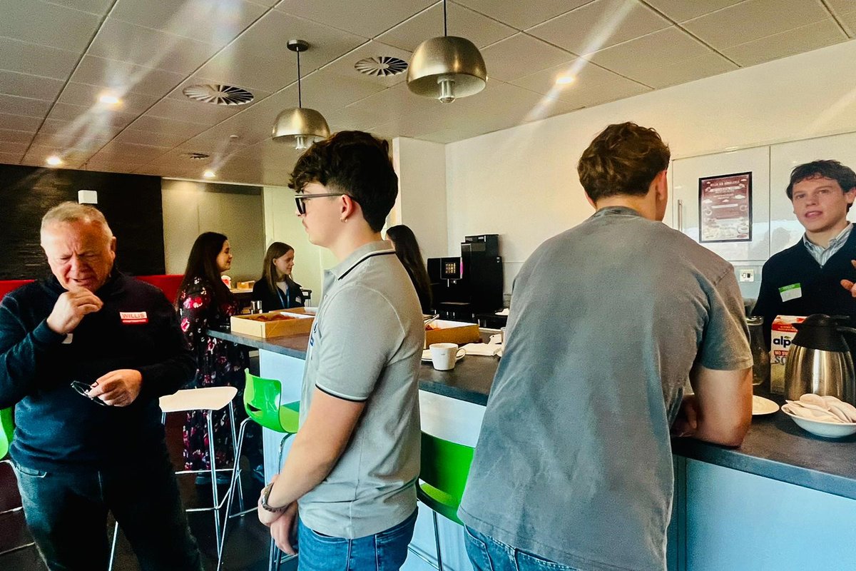 We are proud of our apprentices Rhys and Jay who attended Blake Morgan LLP's inaugural Apprentices Networking Event today. 👷‍♂️👷‍♂️

We're looking forward to the next one! Thanks all involved in organising. 👏

#BuildingABrighterTomorrow #TeamWillis #Apprenticeships #FutureLeaders