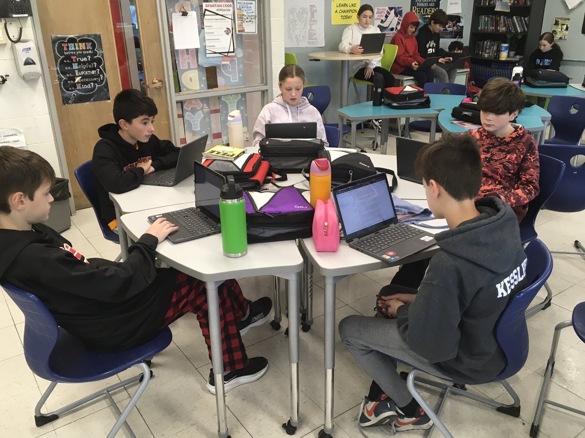 MrRummelhart's tweet photo. Million dollar grit award! Fun activity on the week’s last day! #109Way #SMSPride https://t.co/GmFFBcxuzY