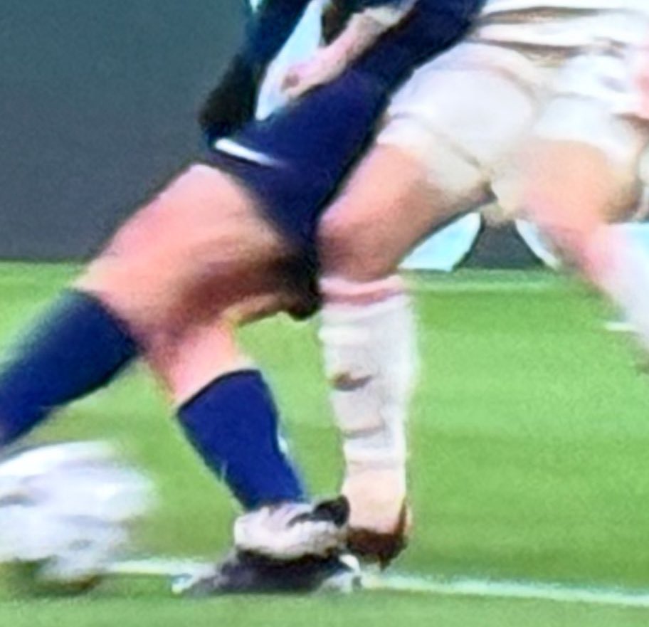 La Source Parisienne tweet media