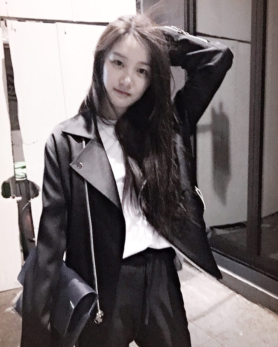 yoobi_190's tweet photo. 바람바람 https://t.co/gRhMowtdCv