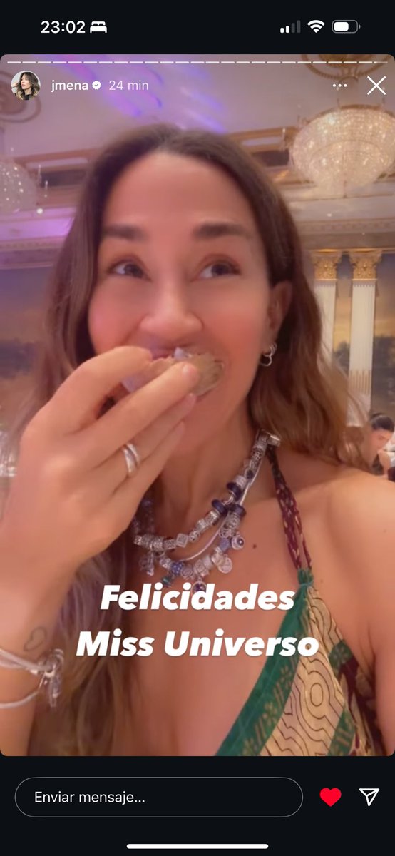 belugutiierrez's tweet photo. Entienden el contenido de calidad que nos está dando Jimena barón ??? Es algo increíble!!! Siento que podríamos ser todas. Lo mejor del viaje a Tailandia es que la llevaran a ella 😂😂😂😂 https://t.co/3xKArYUH6O