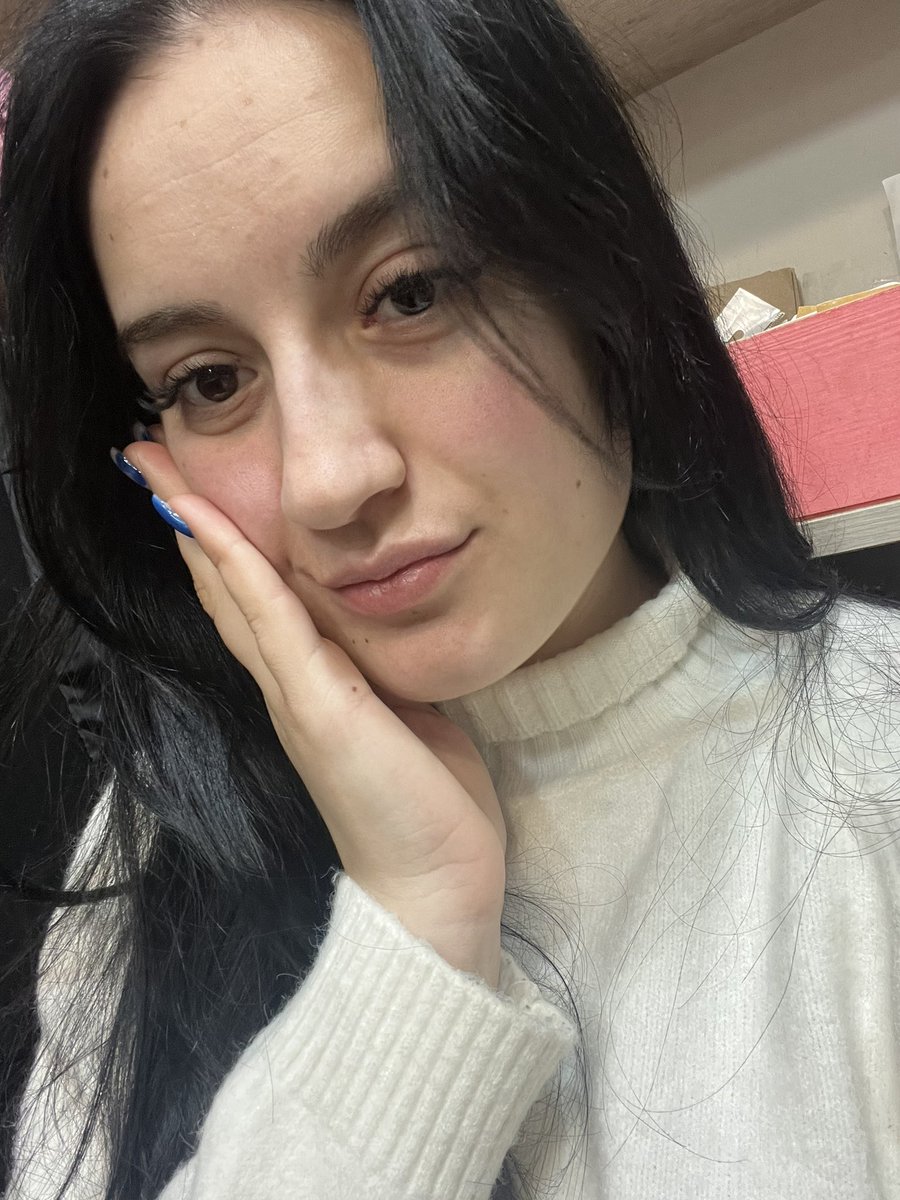Три часа до конца смены 😭 отпустите домой, спать хочу