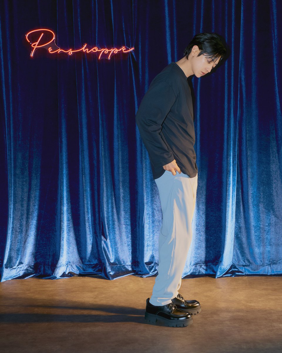 PENSHOPPE's tweet photo. Happy Birthday to Team #PENSHOPPE’s style icon, CHANYEOL! 🍒 ​

His effortless blend of sleek and sophisticated styles is the perfect inspiration for your holiday looks. ​

Explore more party wear for men in #PENSHOPPE and watch the #PENSHOPPExCHANYEOL Rewind on YouTube here: https://t.co/OtQWLh25Qd​

#PENSHOPPExCHANYEOL #OurCloverLoeyDay​
#찬열이란_행복이_쏟아져내리는_오늘​ #HappyChanyeolDay