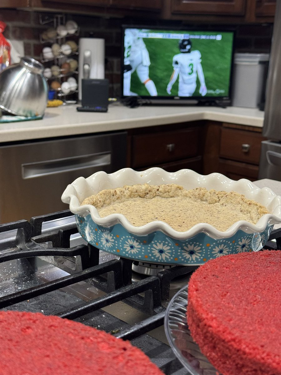 Watching some good high school football #nebpreps and getting a head start on holiday baking. #Nebraska #thegoodlife