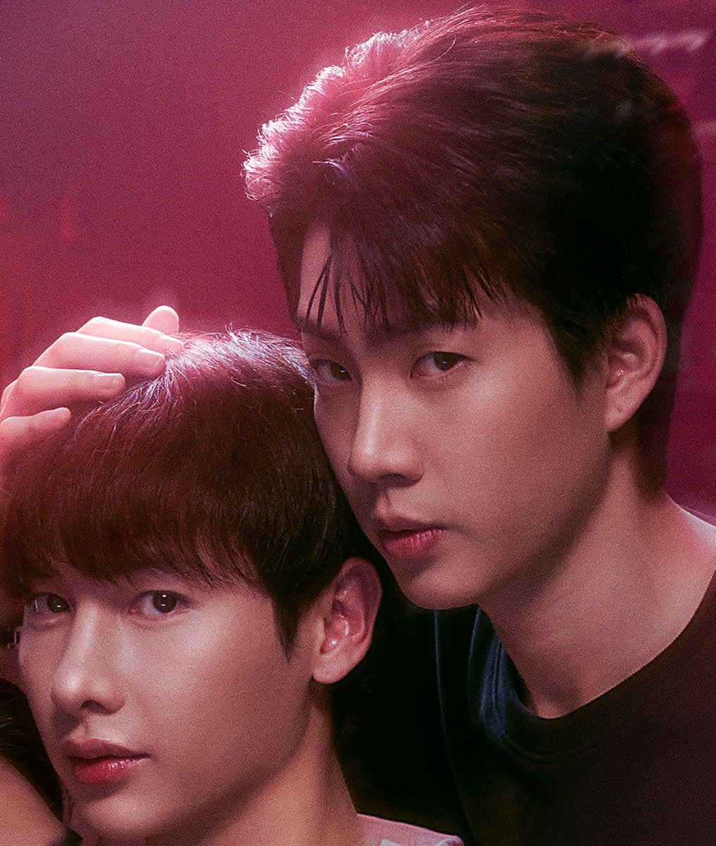 Rawi_Ps's tweet photo. ทีมพระเอกกดรี / ทีมพระรองกดเฟบ
#ออฟกัน #ดิวกัน 😆🫣🤭😲 https://t.co/DCE49AkOmk