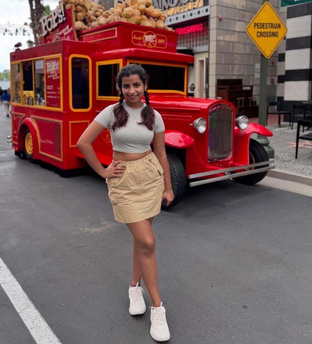 In love with this Costume 🫠
She is Insane for this 🫴🏼
#sivaangi