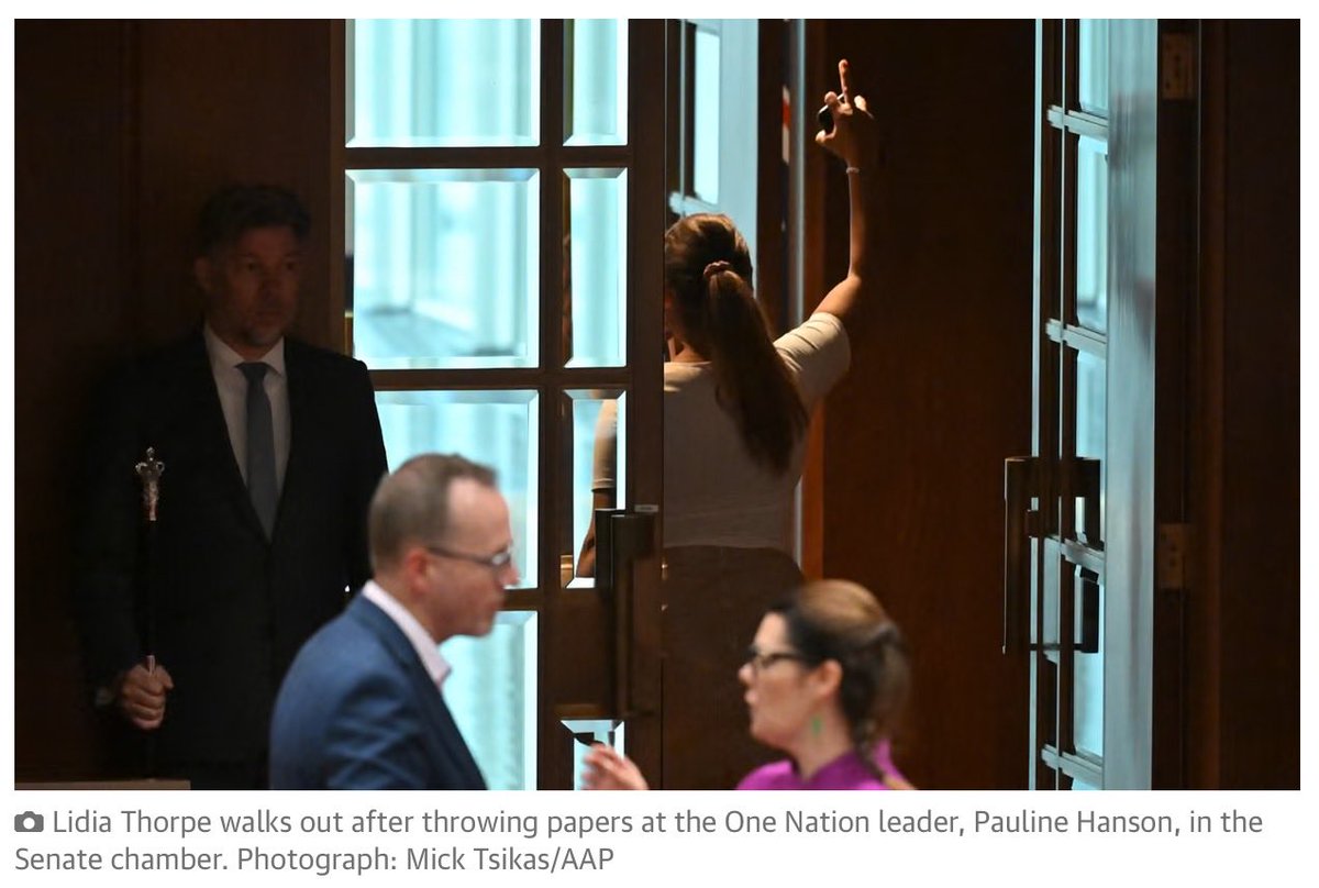 akaWACA's tweet image. Queen