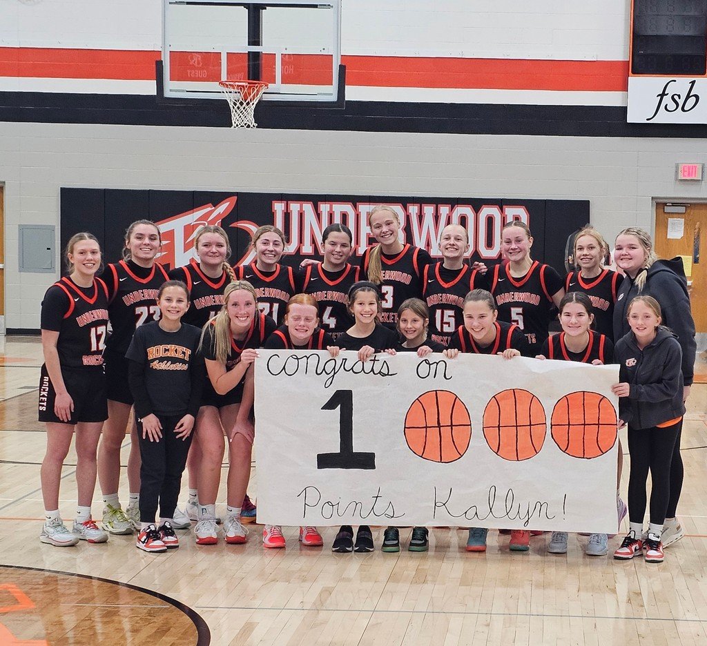 Congratulations to Kallyn Grove !  1000 pts in the books!   Great win  over a very competitive New York Mills team tonight.