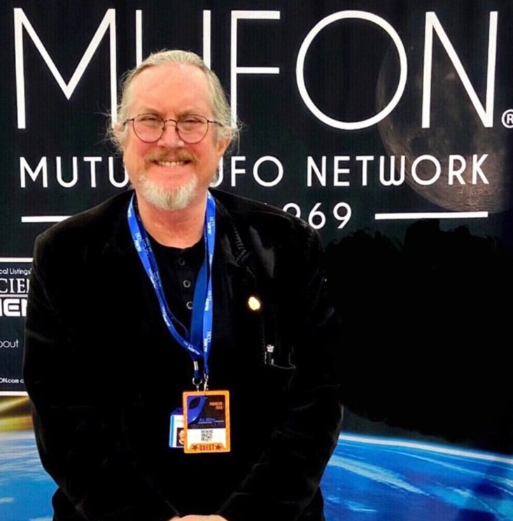 Dalerob62's tweet photo. Earl Grey Anderson!  Director of Southern CA., MUFON!  Subscribe!  Share!  Like!  #EarlGreyAnderson #MUFON #AlienAbuction #UFOSightings @Dalerob62 
A Conversation Earl Grey Anderson https://t.co/FMOKWW0P3S via @YouTube https://t.co/TO1SrWSppR
