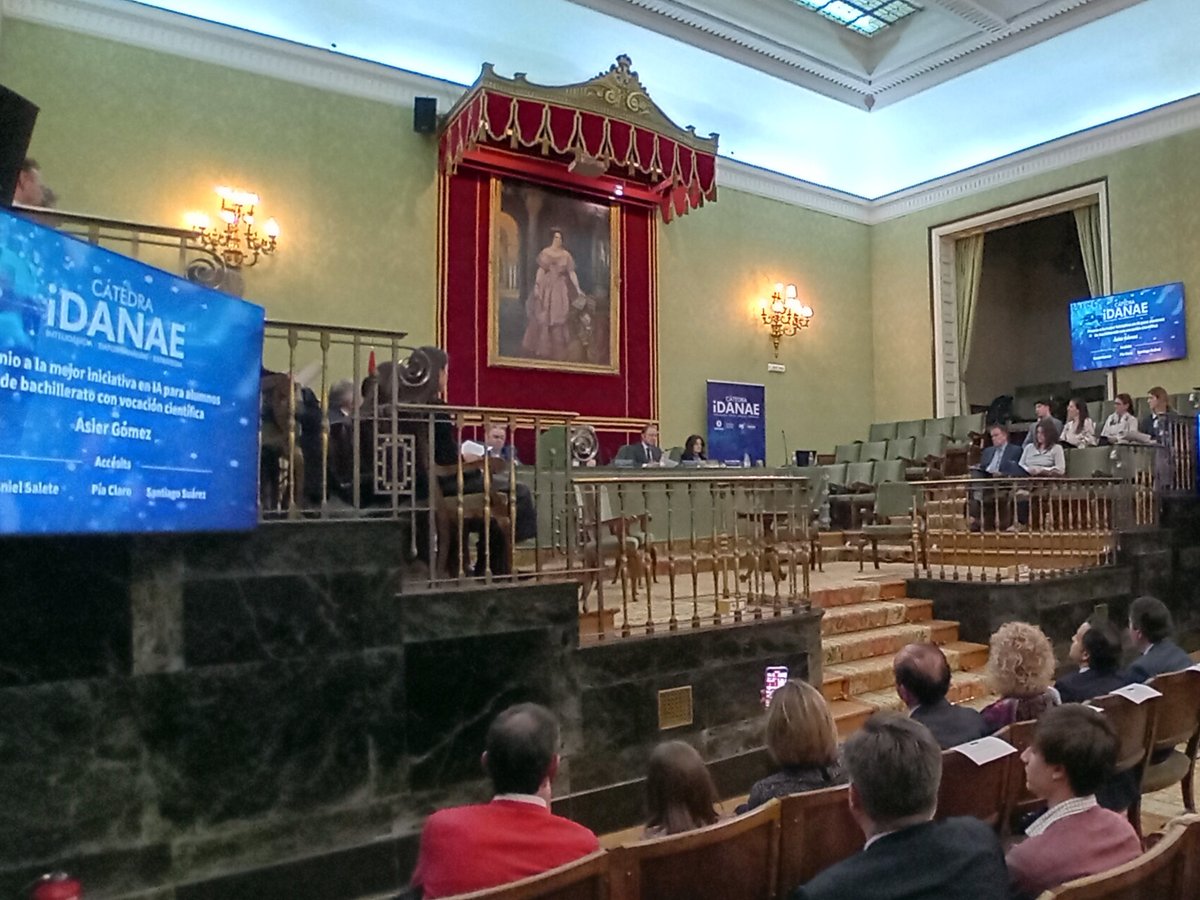 Today, the <a href="/CatedraIdanae/">Catedra iDanae</a> in Big Data and Analytics, created by the <a href="/La_UPM/">Universidad Politécnica de Madrid</a> and Management Solutions, held the award ceremony for the best AI initiative for high school students interested in science careers and the STEM student with the best grade in EvAU