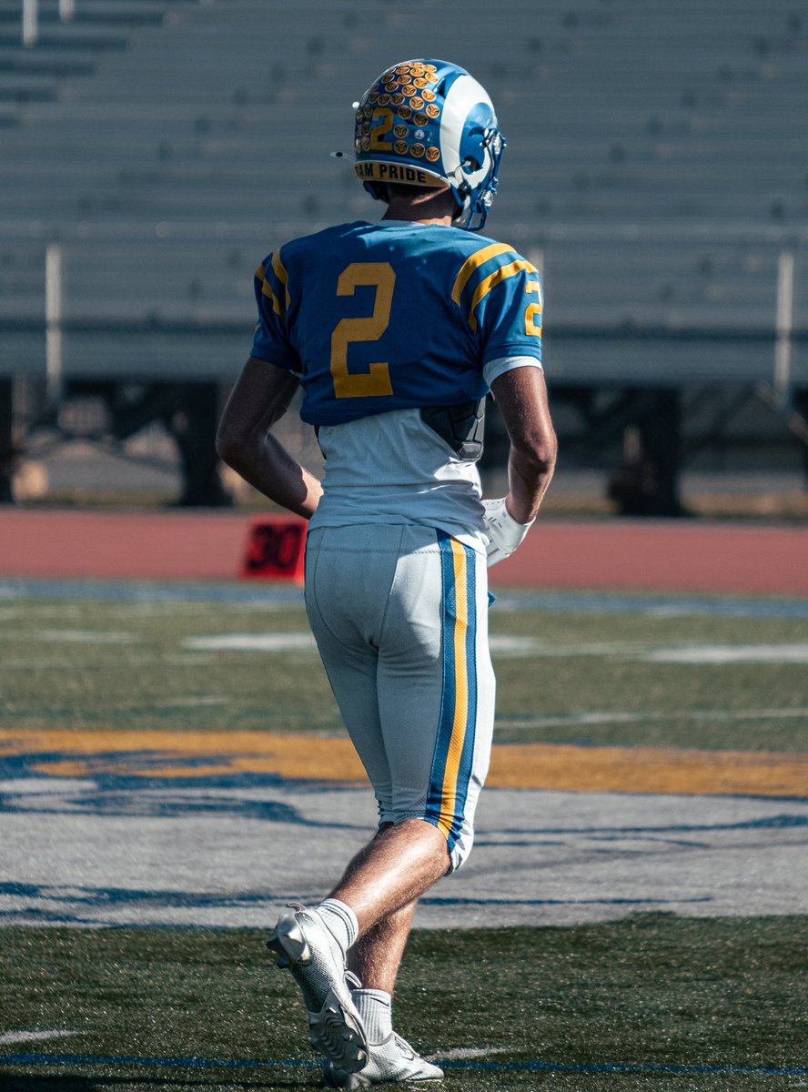 My final tape. 

hudl.com/v/2Q7auE

<a href="/Jay_FiveSix/">J Stanton</a> <a href="/KaboteSikyala/">DB SENSEI</a> <a href="/Coach_Brady/">Aaron Brady</a> <a href="/CoachHock4/">B.Hocker IV “Chuck”</a> <a href="/RealdealKob/">Kwabena “kobe” Marfo 🇬🇭</a> <a href="/JWRobinsonFB/">JWRobinsonFB</a>