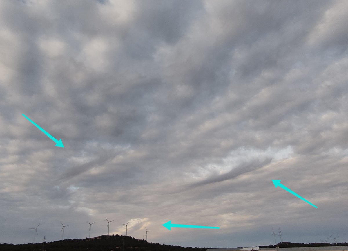 MarisaDG_'s tweet photo. Tarde con... nubes agujero? 🌥️,🌥️ Pozohondo (AB) 
@ecazatormentas 
@ElTiempoCMM @AEMET_CLaMancha https://t.co/4guxUPJJnj