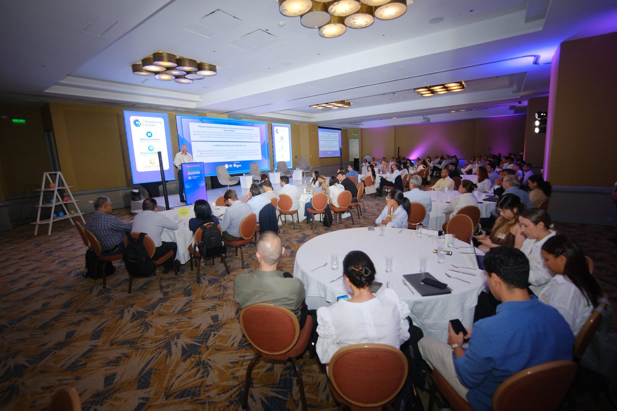 Luis Fernando Perez (@lfpperez) on Twitter photo En el Encuentro Anual de Iniciativas Clusters 2024, mi penúltimo evento oficial como presidente de la <a href="/camaracali/">Cámara Comercio Cali</a>, celebramos los logros y reflexionamos sobre el impacto de estas iniciativas en la construcción de un Valle del Cauca más competitivo y sostenible, un camino que por En el Encuentro Anual de Iniciativas Clusters 2024, mi penúltimo evento oficial como presidente de la <a href="/camaracali/">Cámara Comercio Cali</a>, celebramos los logros y reflexionamos sobre el impacto de estas iniciativas en la construcción de un Valle del Cauca más competitivo y sostenible, un camino que por