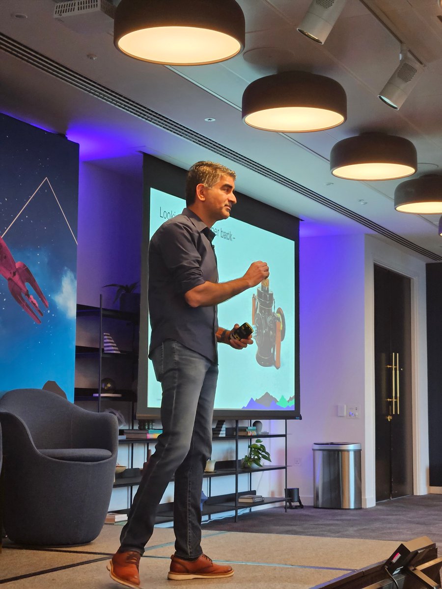 CloudBees's tweet image. We finished #DevOpsWorld Tour strong with some exciting news for Launchable by CloudBees - welcome to the @awscloud Marketplace! It&apos;s definitely the place to be 😎

More on how Launchable by CloudBees brought #AI-augmented QA testing capes to developers: bwnews.pr/4fHZPEk…