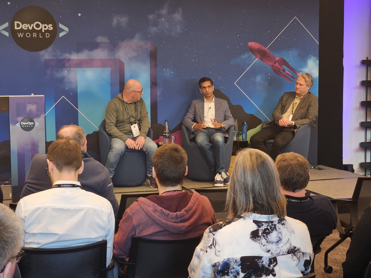 CloudBees's tweet image. We finished #DevOpsWorld Tour strong with some exciting news for Launchable by CloudBees - welcome to the @awscloud Marketplace! It&apos;s definitely the place to be 😎

More on how Launchable by CloudBees brought #AI-augmented QA testing capes to developers: bwnews.pr/4fHZPEk…