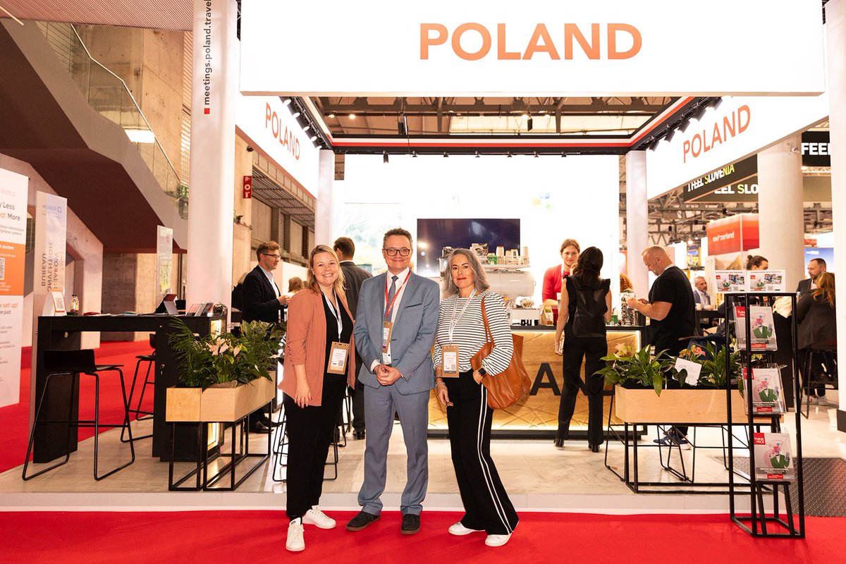 JaroslawMarciuk's tweet photo. Cherishing the unforgettable moments at IBTM World in Barcelona! @IBTMevents @SinaBuente @tojulius @ksiazek_aneta 

#IBTMWorld #EventProfsPL #PolandCVB #EventProfs @IBTMevents https://t.co/mEr5FcwOvc