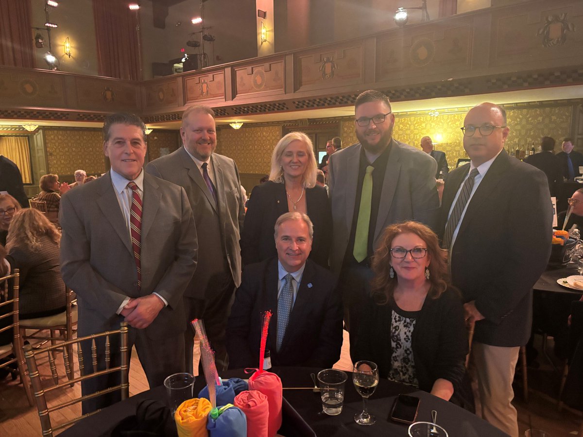 Last Thursday, the Wayne Bank team had the honor of attending the United Way dinner at the beautiful #Scranton Cultural Center. A wonderful evening supporting an incredible cause!