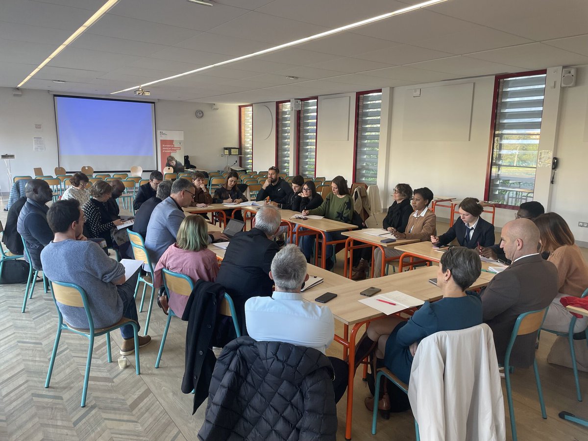 IEXacTlse's tweet photo. Séminaire #internatsexcellence bassin NORD
✅Ouverture @LeNormandCyril1
✅ Table ronde #bienêtre
✅ Forum partenaires
✅3 ateliers
👉Pilotage
👉Réseau
👉Péda de projet
👏🙏aux acteurs engagés sur cette belle dynamique @actoulouse
Vivement la suite 🍀
@MostafaFourar https://t.co/EOIYXlBnSz