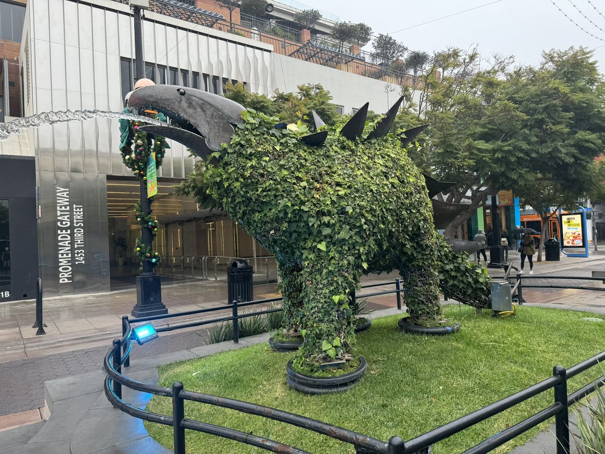 Tom Holland tweet media