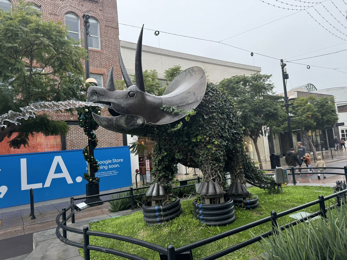 Tom Holland tweet media