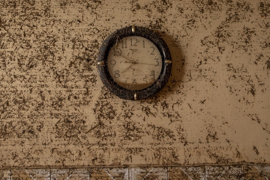 Esta noche hace cuatro semanas que se nos paró la vida. Aunque esto me está matando 💔 no quiero olvidar. #gotafreda #ValenciaNoSeOlvida
#Valencia #DanaValencia  #gotafría #DANA

📸 <a href="/brais_lorenzo/">Brais Lorenzo</a>