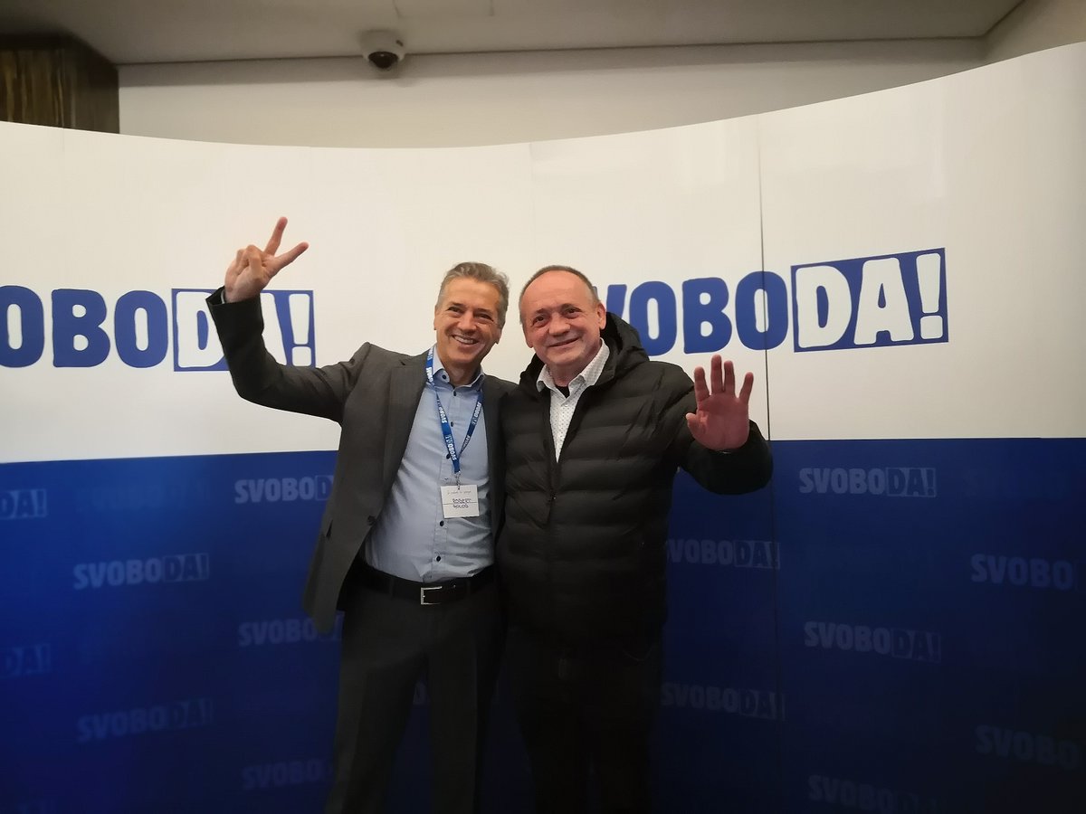 BagariLudvik's tweet photo. Regijsko srečanje GS, Naklo 23.11.2024. Pregled stanja mimo stalnega bombardiranja kulture zanikanja z vseh strani. Predsednik vlade dr. Robert Golob je z ministrsko ekipo in stranko GS uspel izvesti plačno reformo. Dosežek, ki ga ni bilo nekaj vlad nazaj. Absolutno podpiram https://t.co/VzDmI31R1O