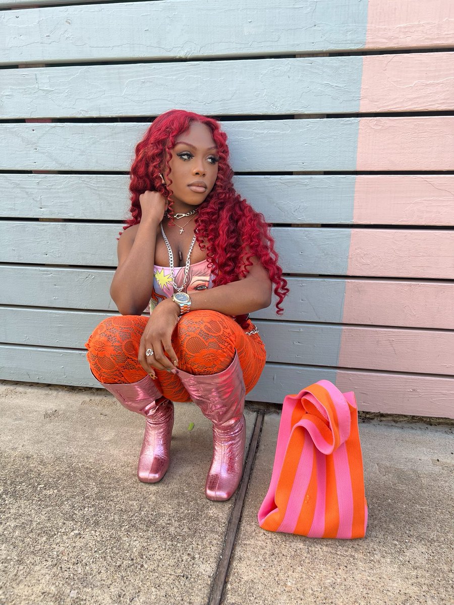 morgan987star's tweet photo. Lil red 🍓 https://t.co/THoT68tO5q