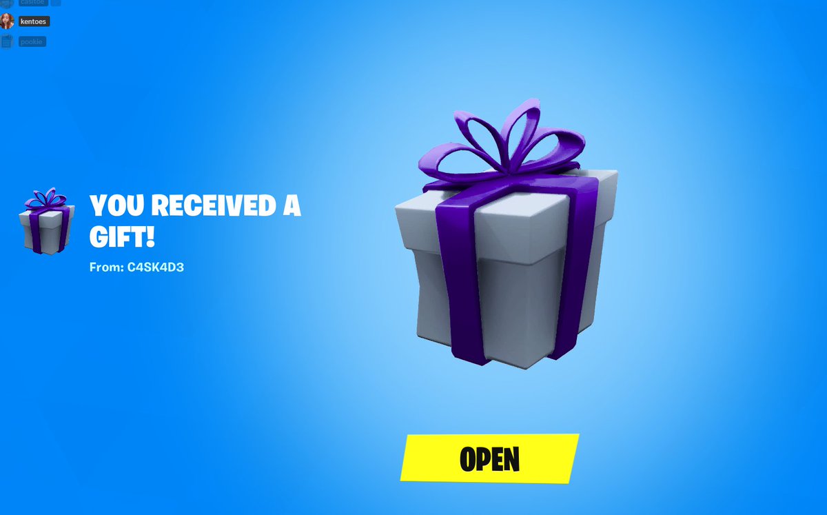 mitsusoupp's tweet photo. got my sugar daddy to buy me smth again #sugardaddy #gettingspoiled #hesthebest #ilovefortnite https://t.co/OrCKwrnQ21