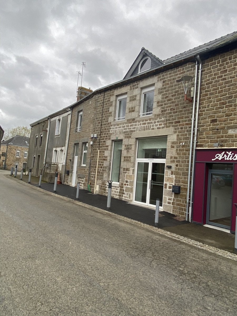 Ce soir nous votons un dispositif d’aide à l’immobilier d’entreprise en direction des commerces de proximité. Outil qui vient compléter la boîte à outils dédiée  à la lutte contre la vacance commerciale et la reconquête des cœurs de ville, des cœurs de bourg #MayenneCommunauté