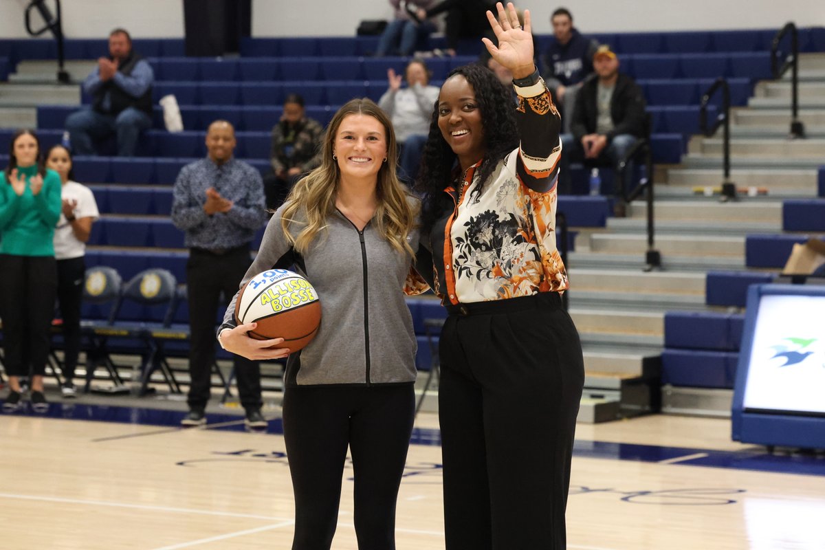 Before tonight's <a href="/MarianUnivWBB/">MarianWBB</a> game against St. Thomas, alumnae Allison Bosse was welcomed back and honored with a game ball after becoming the 25th player in program history last season to score 1000 career points!