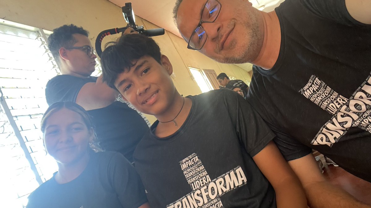 Howard Andruejol tweet media