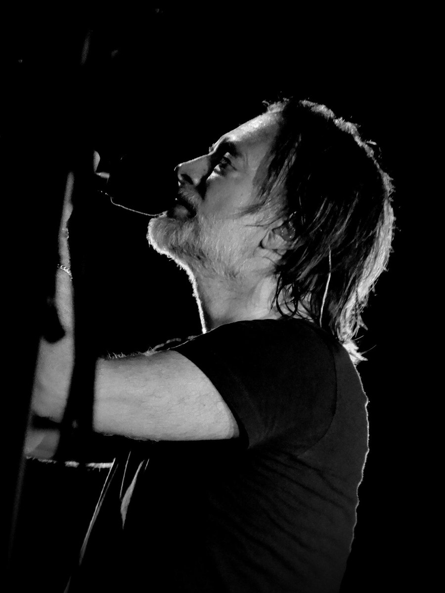 Y_Grrrr's tweet image. .@thomyorke ,Thank you for coming to Japan.
…you brought us great moments. we will never forget this experience…hope to see you again soon…